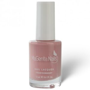 MAGENTA NAIL LACQUER